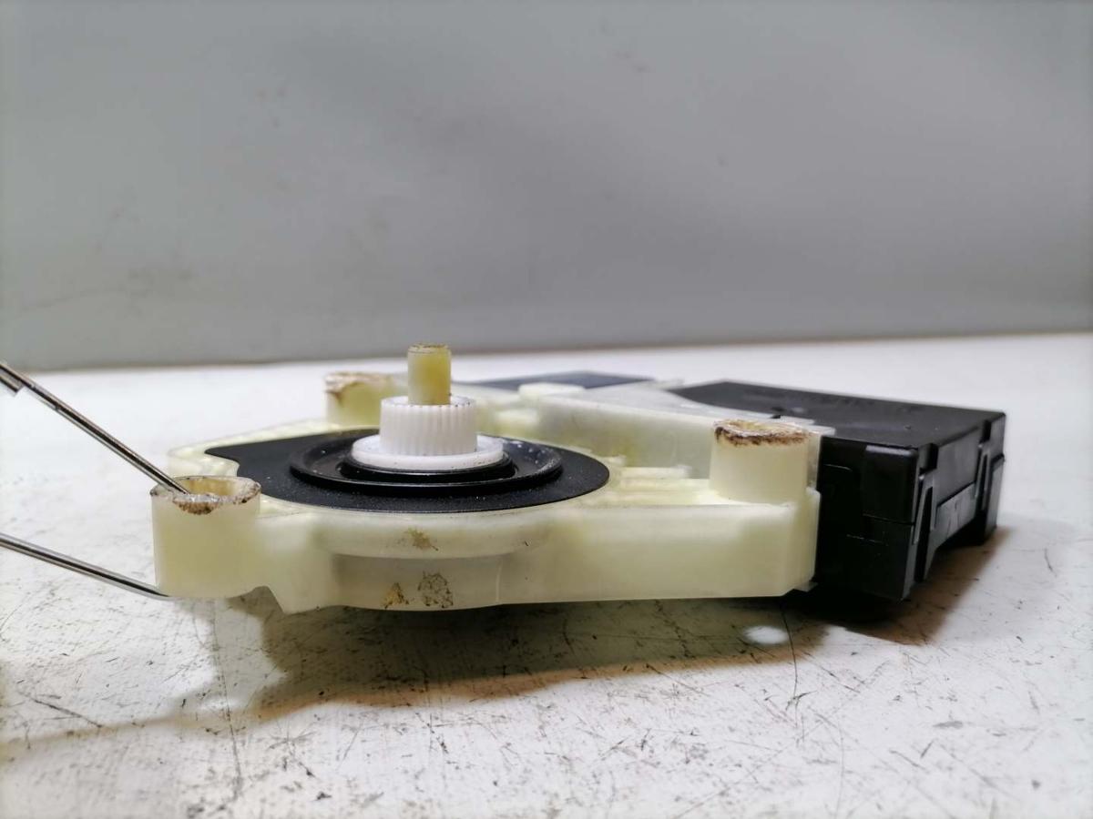 VW Golf Plus 2 original Fensterhebermotor vorn links Bj.2009